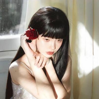 海滩春色